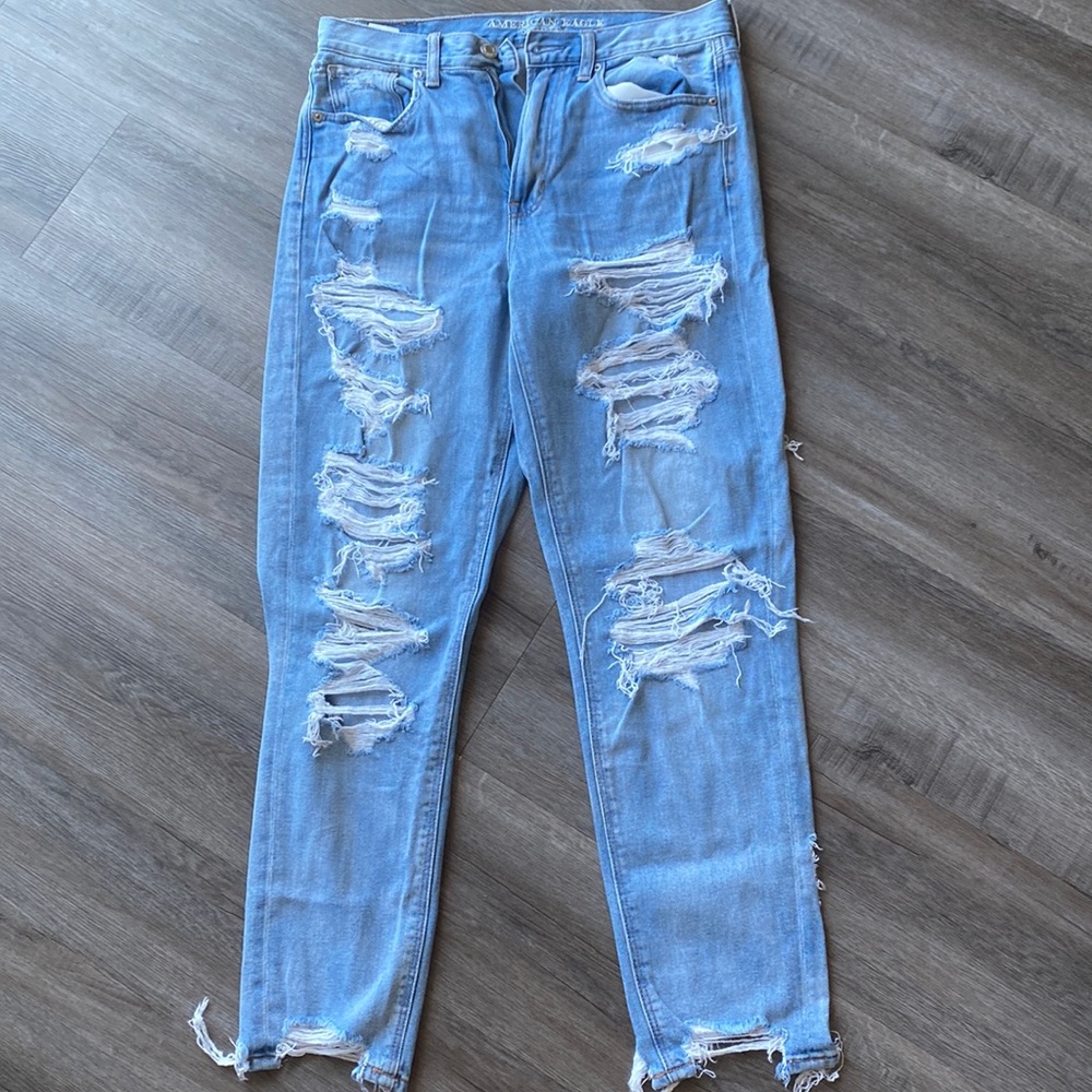 American eagle Mom jeans